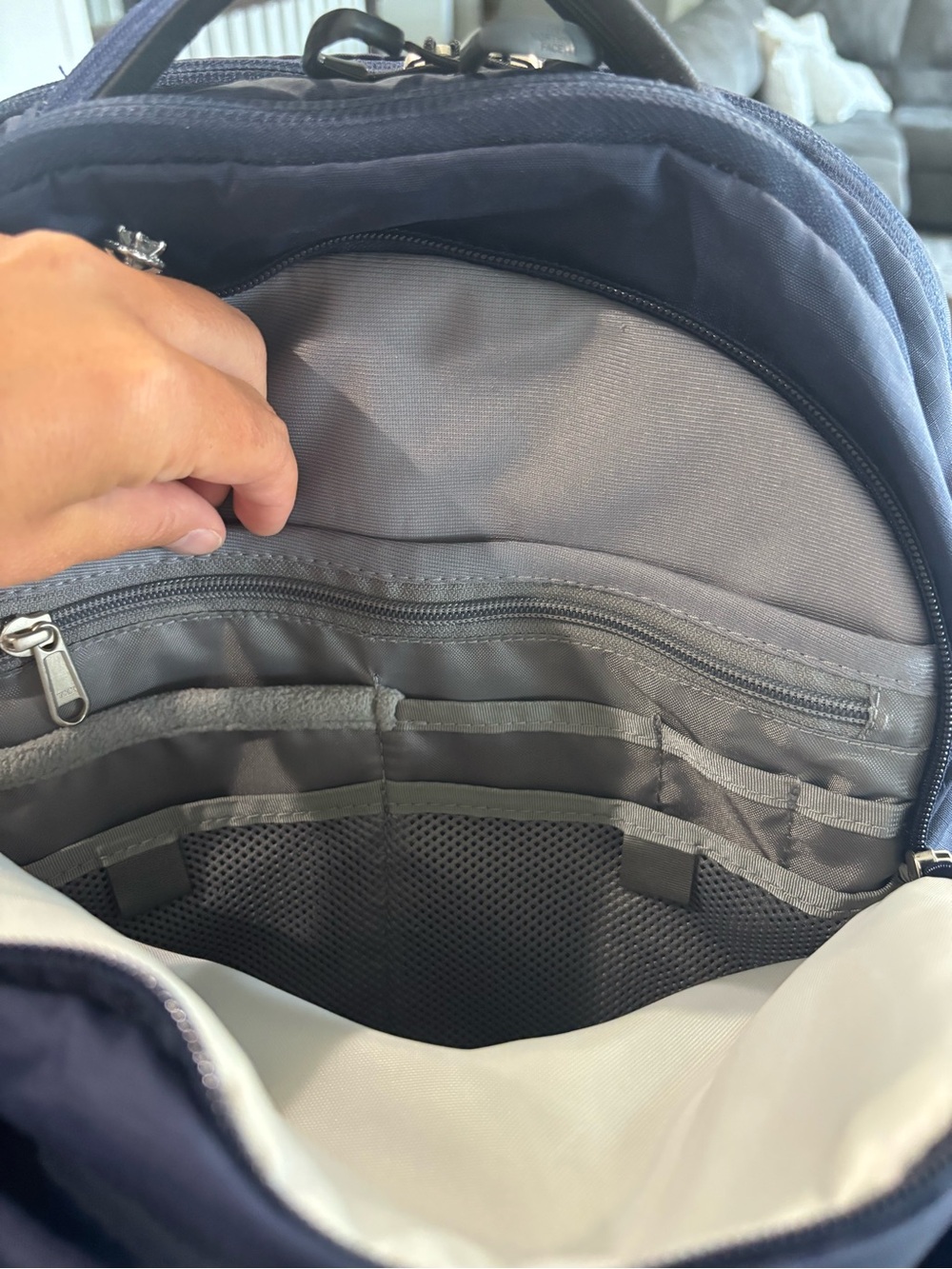 The North Face 31L Surge Backpack in Navy and Black - Picture 12 of 16